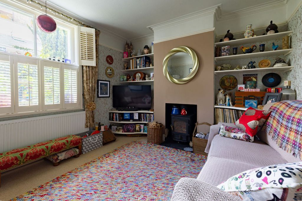 Property photo 2 of 40