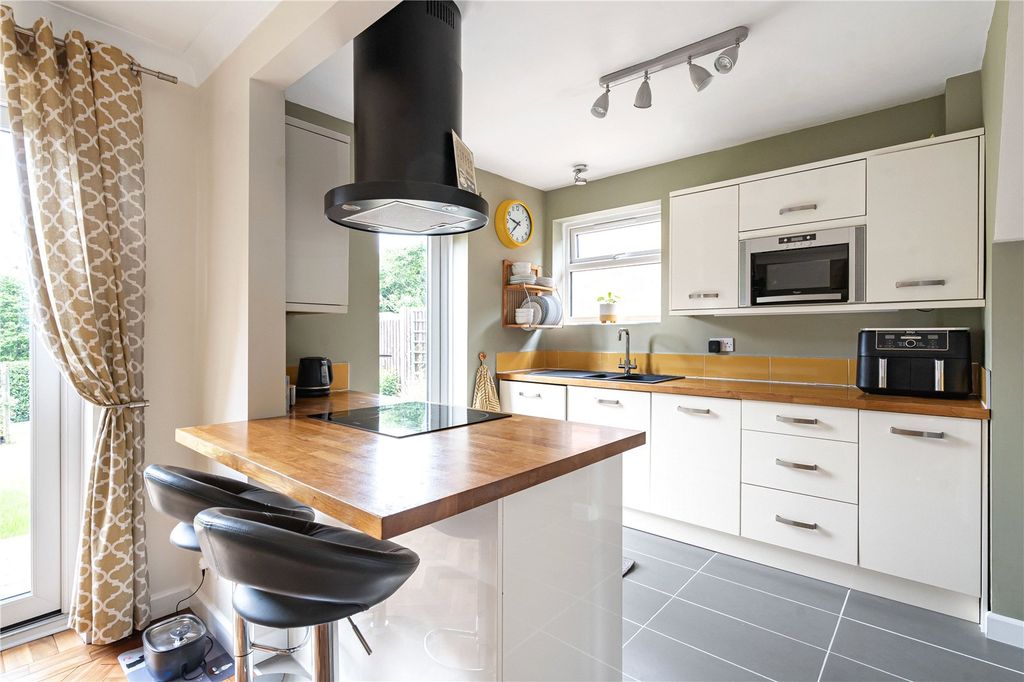 Property photo 2 of 18 Picture No. 06
