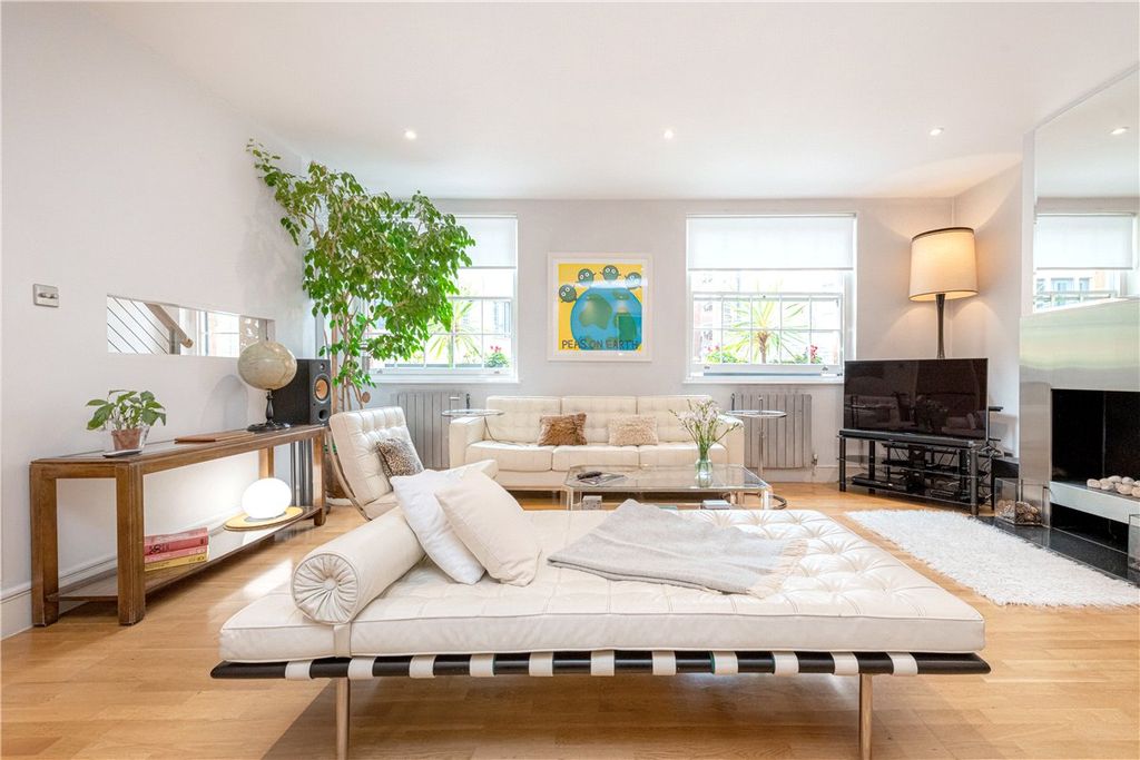 Property photo 2 of 12 Picture No. 18