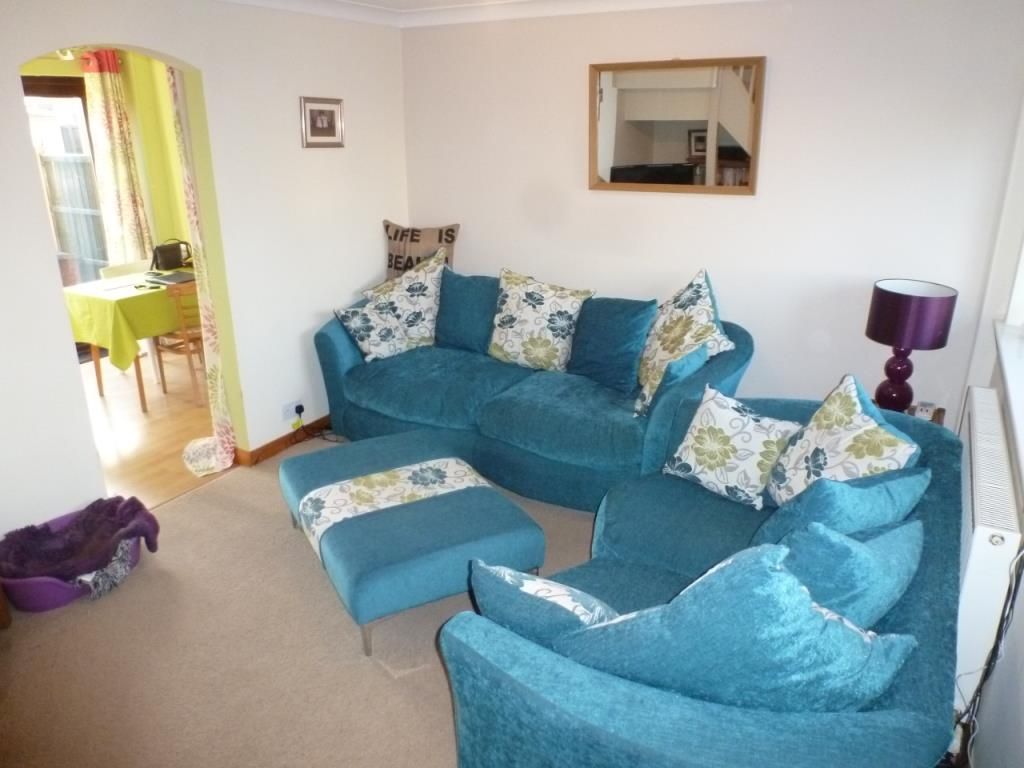 Property photo 2 of 14 Living Room