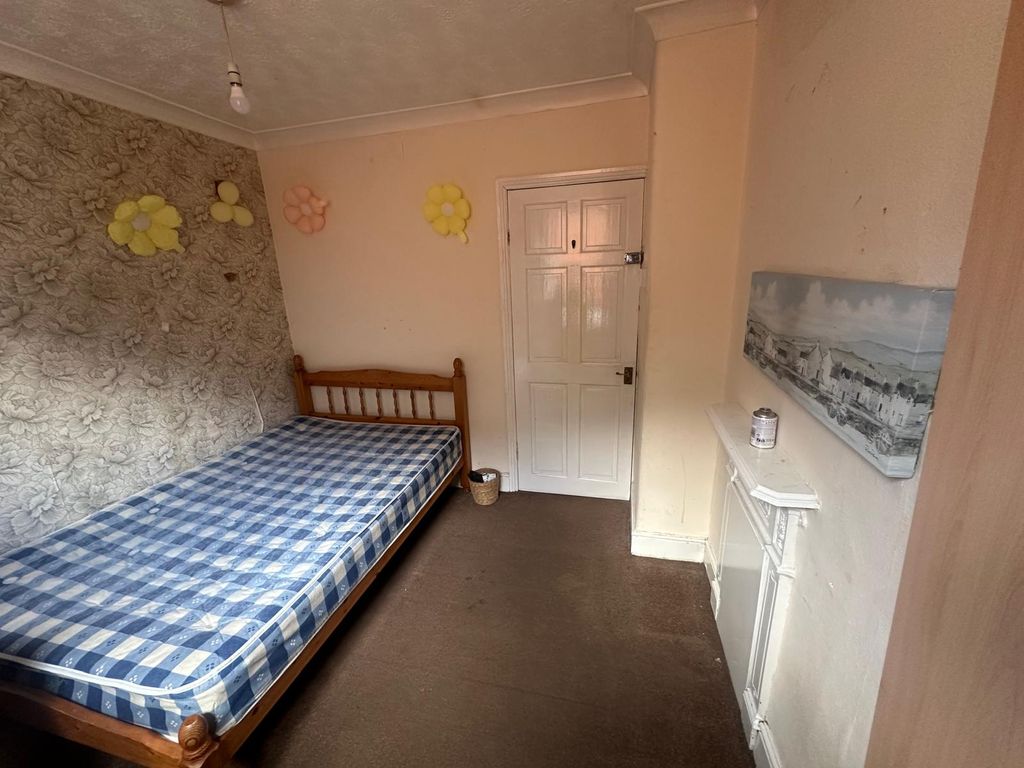 Property photo 1 of 1