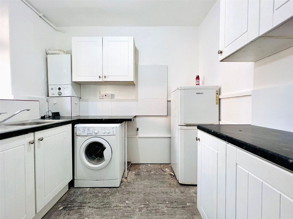 Property photo 3 of 8 Picture No. 07