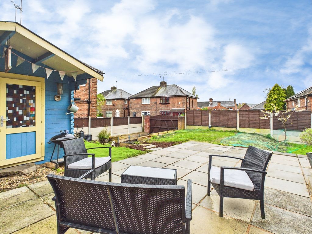 Property photo 2 of 33