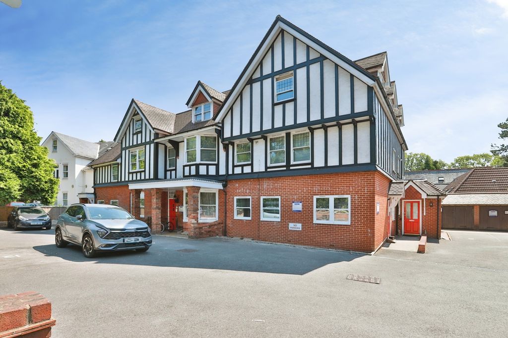 Property photo 1 of 15 Pbox-Img.Jpg