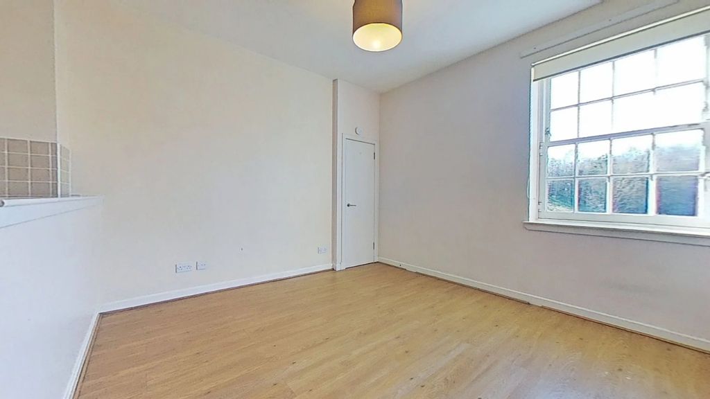 Property photo 2 of 11 Photo 2