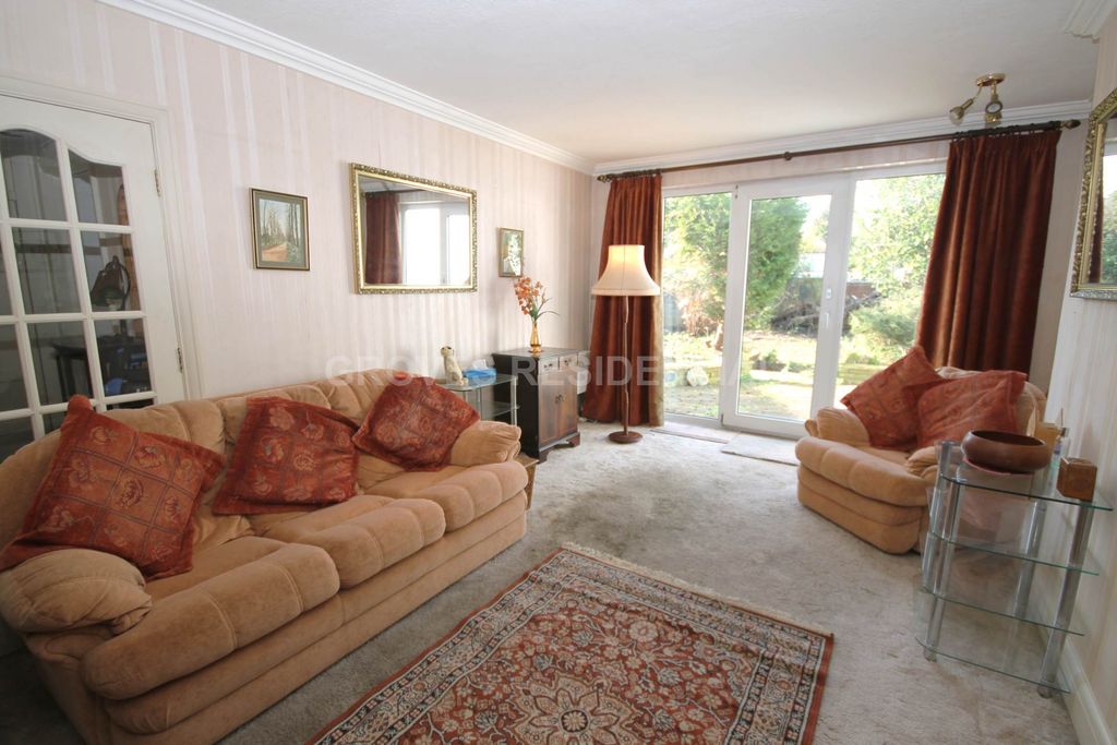 Property photo 3 of 16