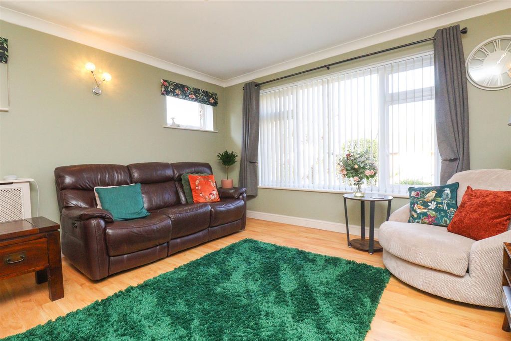 Property photo 3 of 22 Living Room