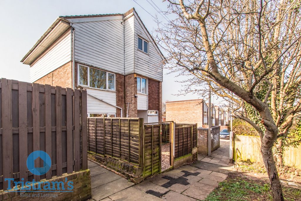 Property photo 1 of 27