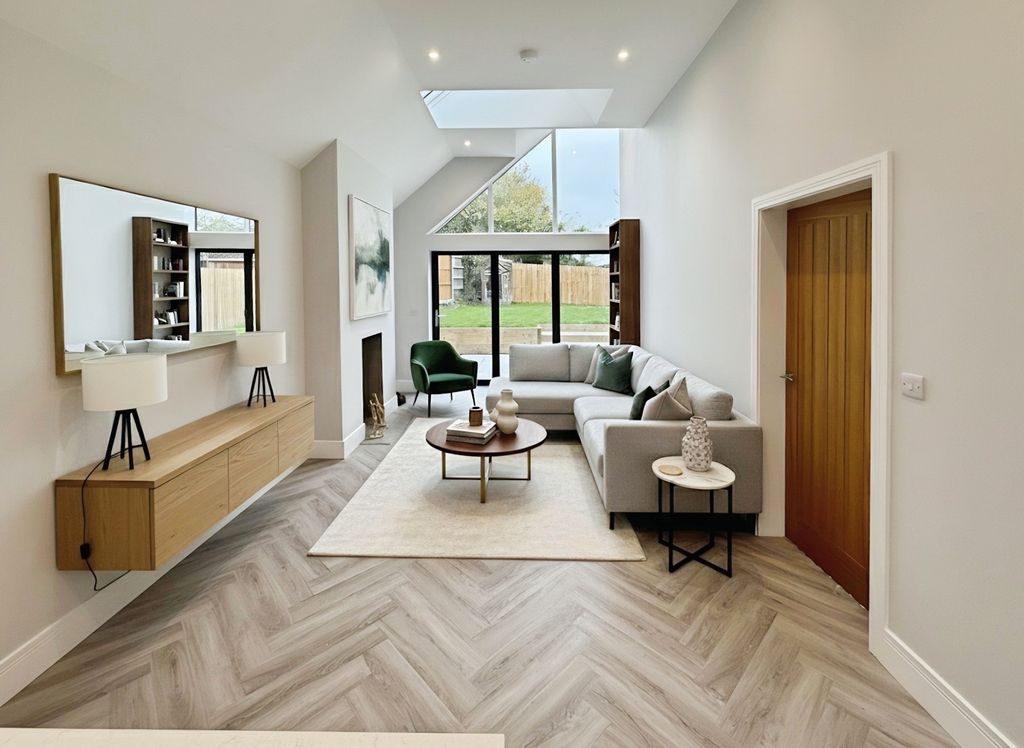 Property photo 1 of 14