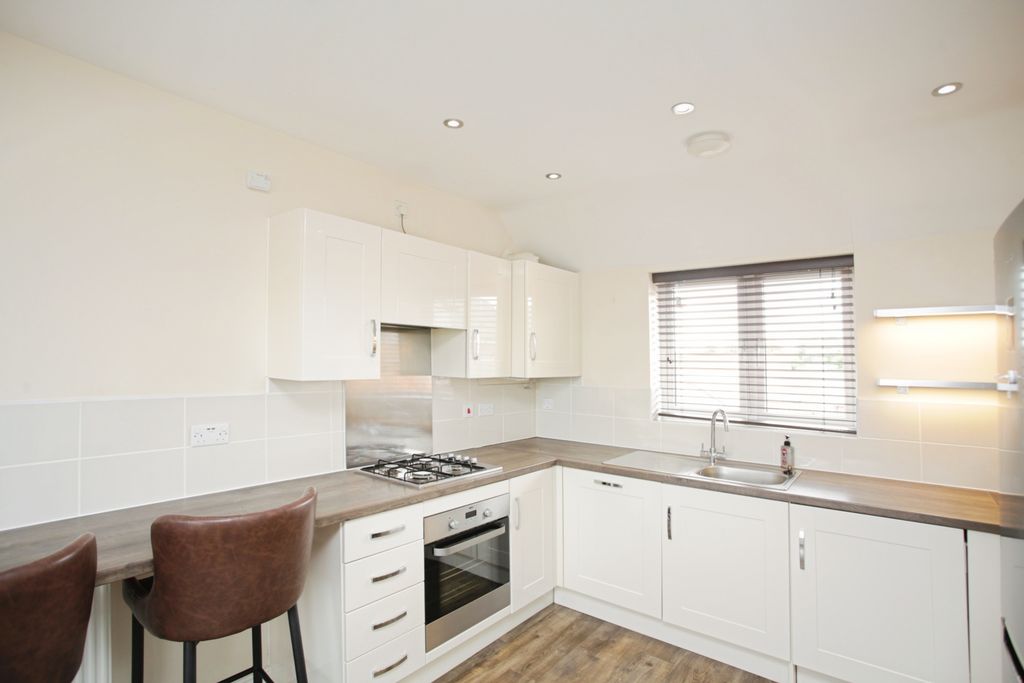 Property photo 3 of 15 Image