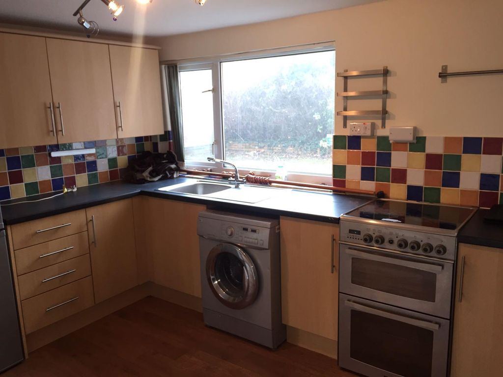 Property photo 1 of 5 Kitchen
