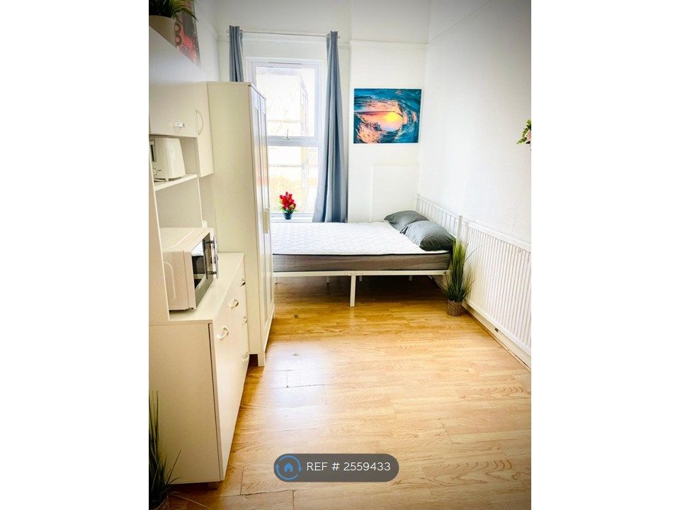 Property photo 2 of 19 Vacant Double Room