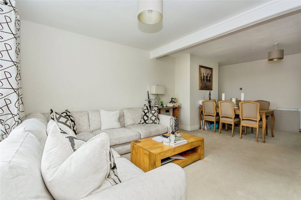 Property photo 1 of 21 Picture No. 30