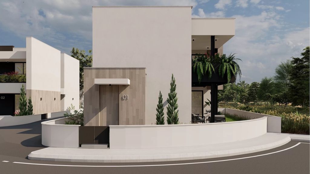 Property photo 3 of 8