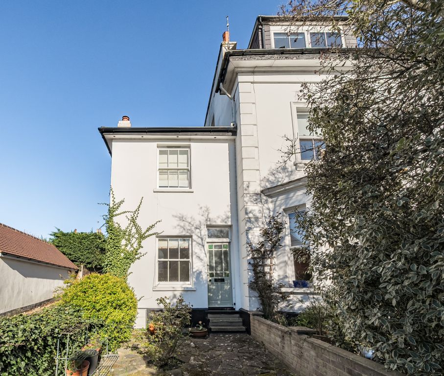 Property photo 1 of 12 Ext 2