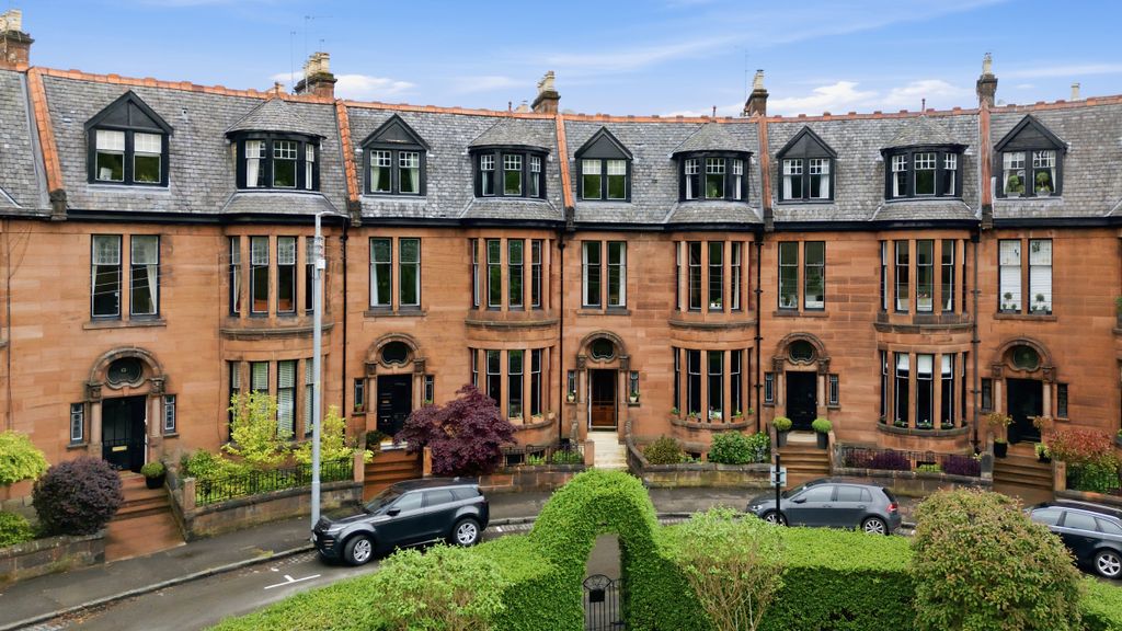 Property photo 1 of 52