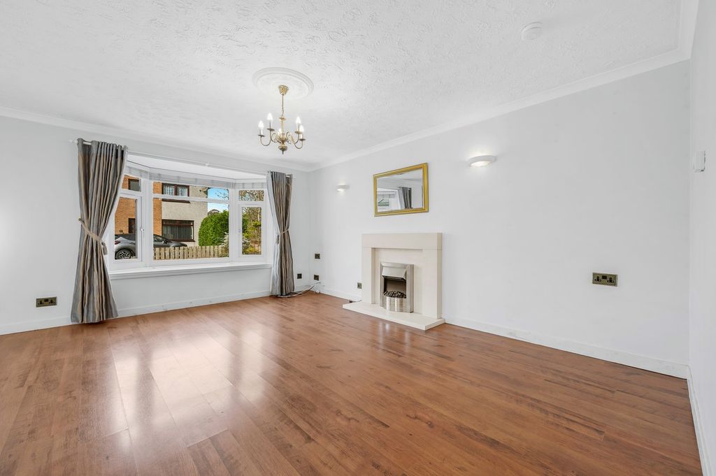 Property photo 2 of 26