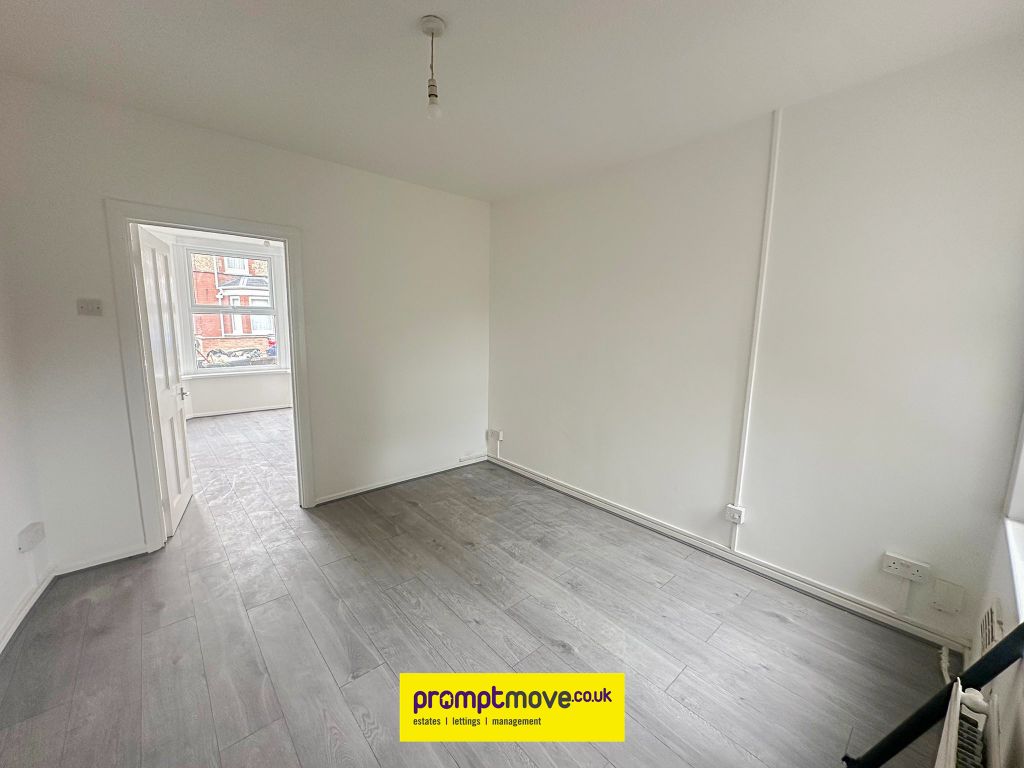 Property photo 1 of 10 Na