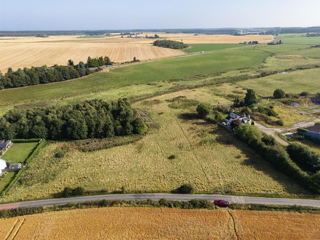 Property photo 3 of 10