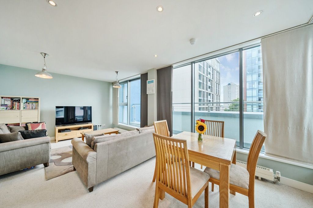 Property photo 3 of 9 Picture No. 08