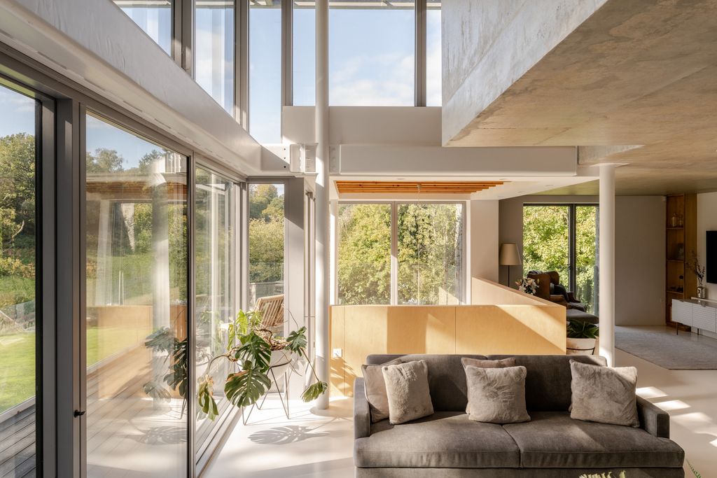 Property photo 2 of 37 315840 - 20251009-Copse-Hse_Tmh-57_Hi_Res.Jpg