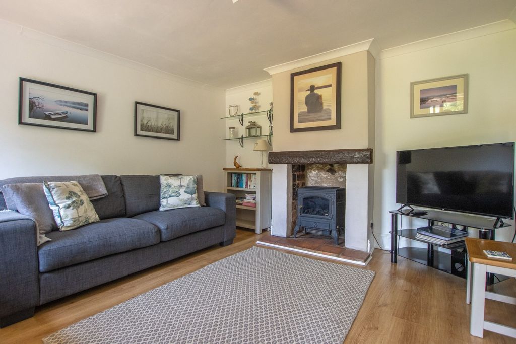 Property photo 3 of 17 4139777