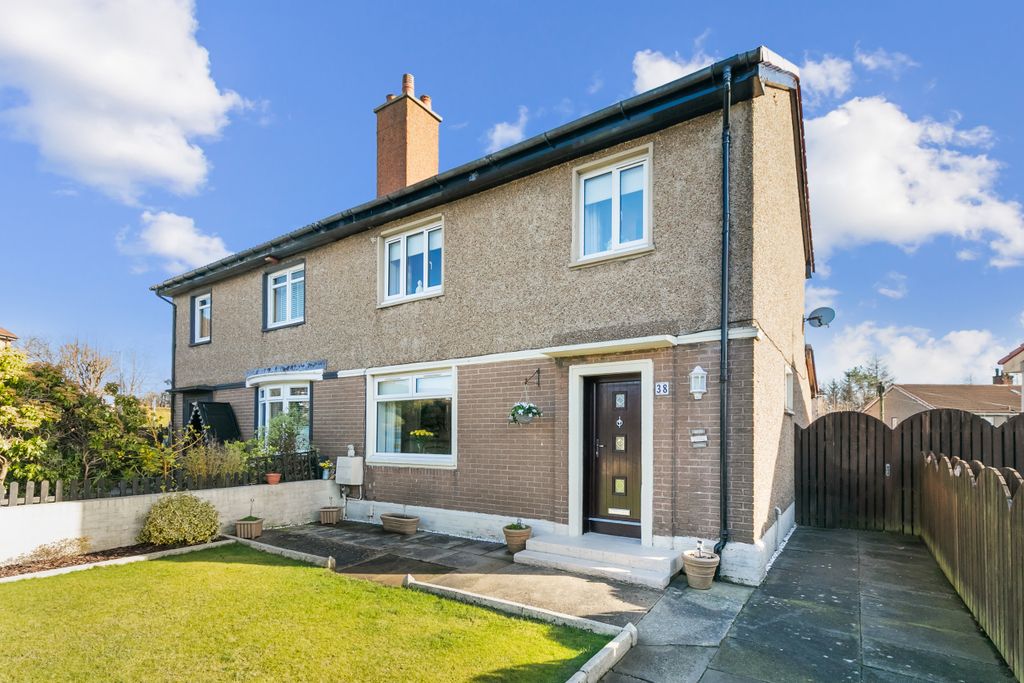 Property photo 3 of 38 Gallery