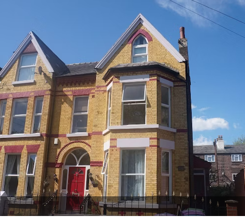 Property photo 1 of 11