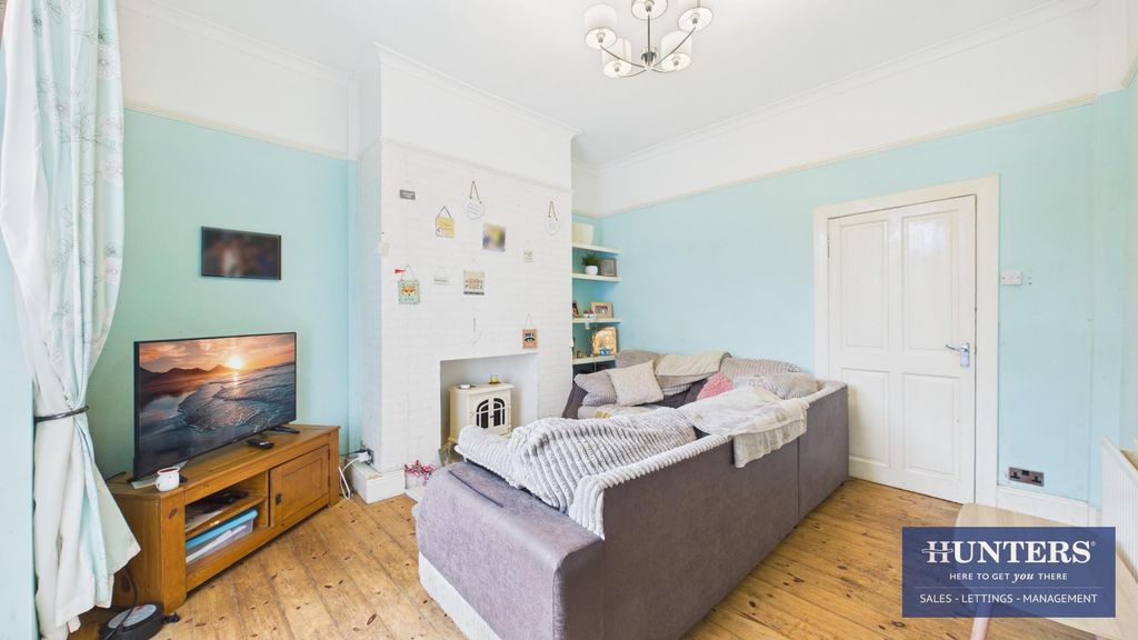 Property photo 3 of 16 Dining Room