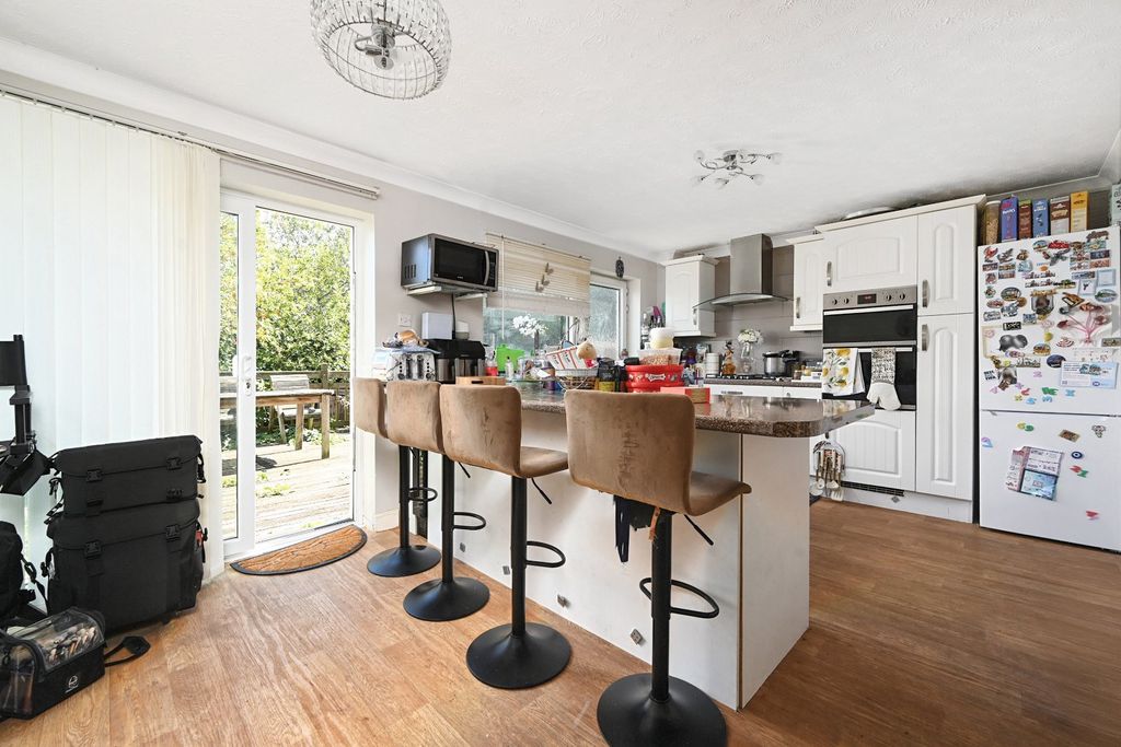 Property photo 2 of 22 Kitchen Diner