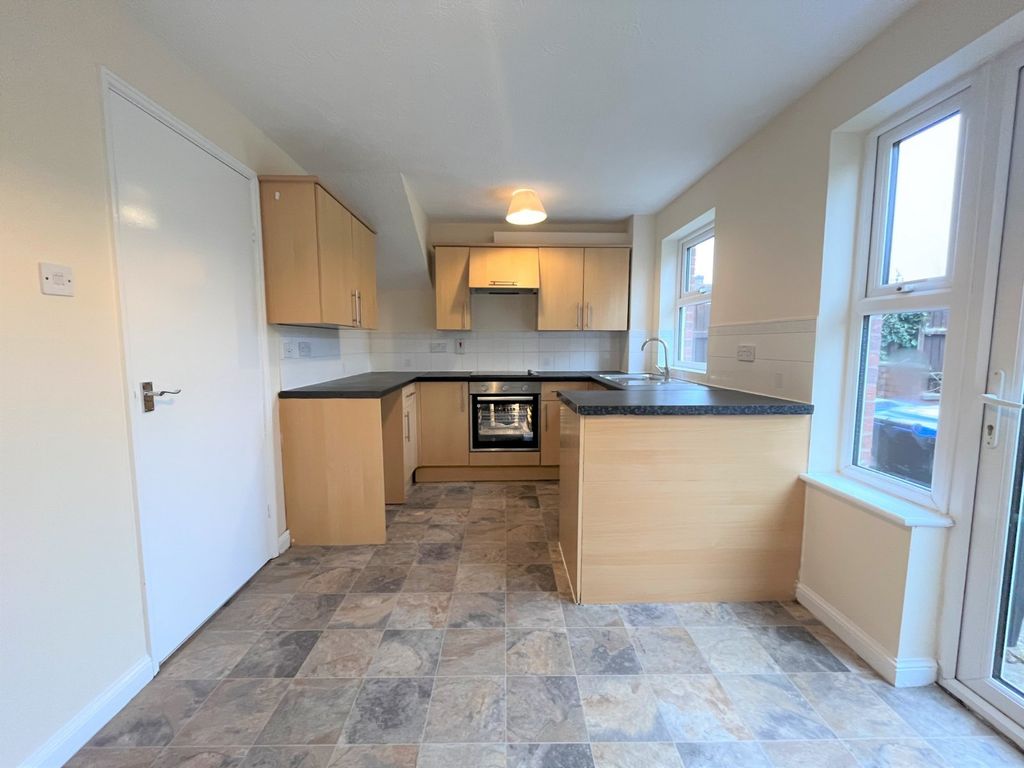 Property photo 2 of 17 Picture No. 18