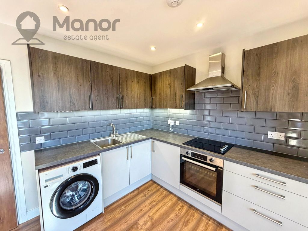 Property photo 1 of 12 Kitchen
