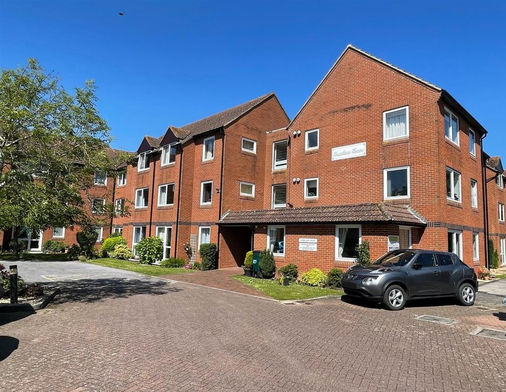 Property photo 1 of 10 Front.Jpg