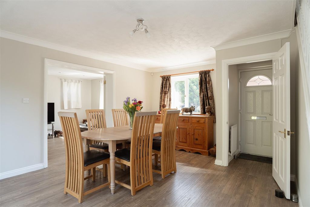 Property photo 3 of 21 12.Jpg