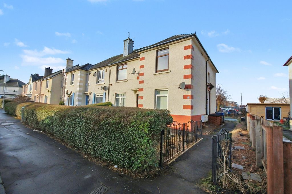 Property photo 1 of 15 4836371