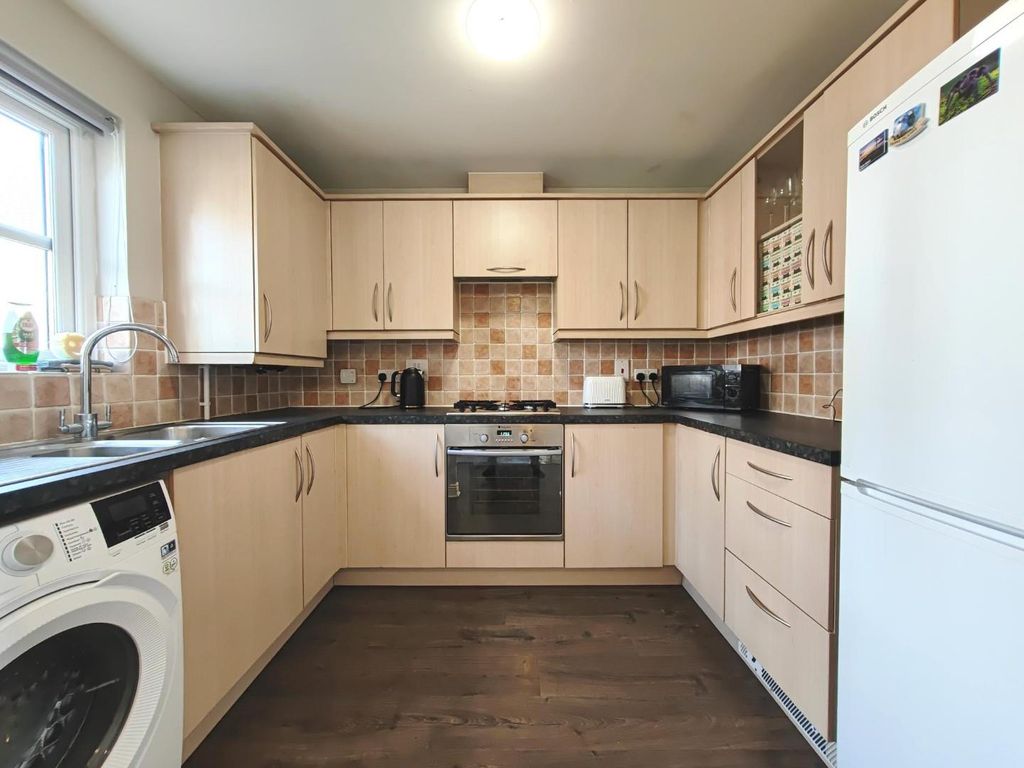 Property photo 3 of 15 1000004809.Jpg