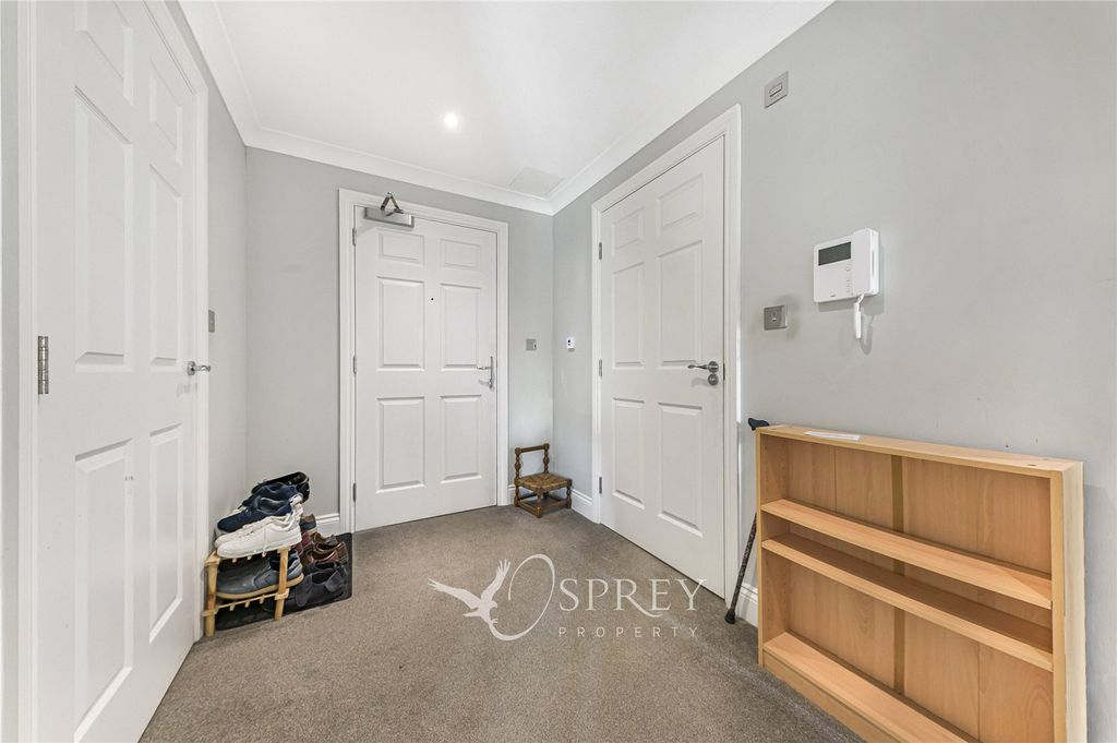 Property photo 3 of 11 Picture No. 14