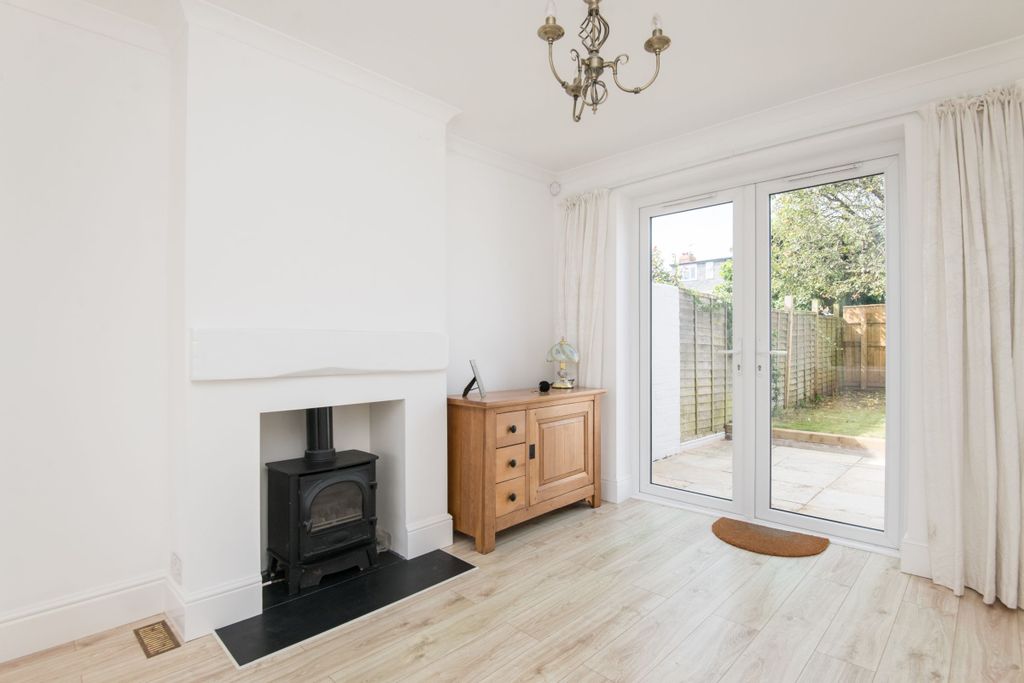 Property photo 3 of 19