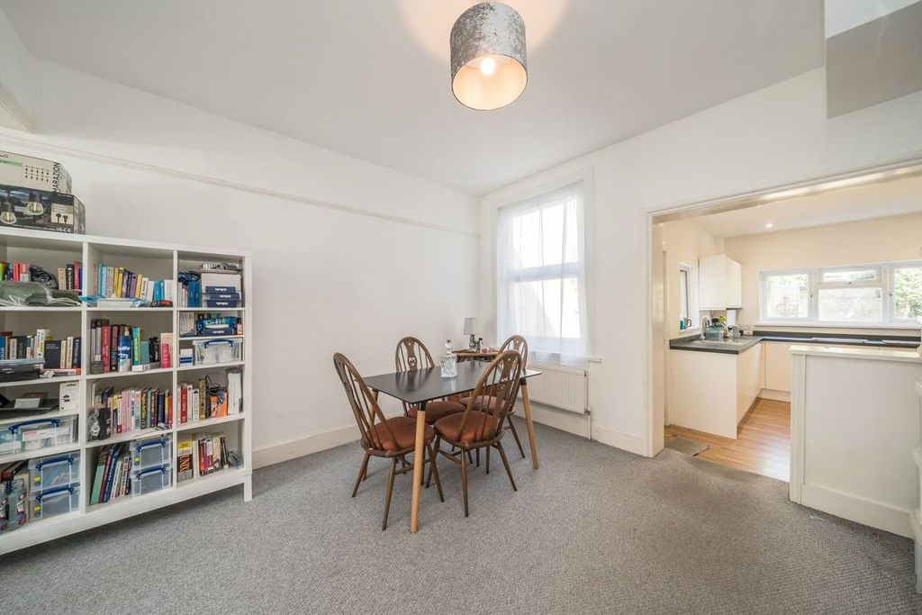 Property photo 3 of 7