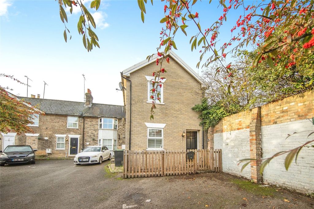 Property photo 1 of 13 Front