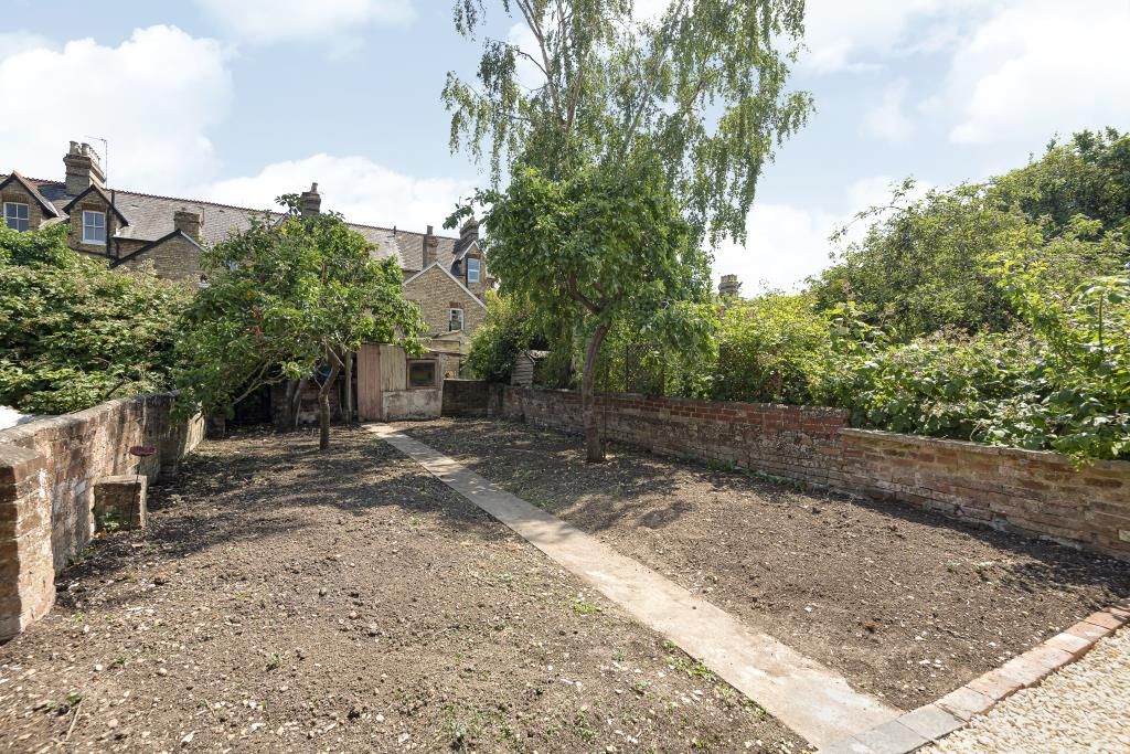 Property photo 3 of 10 Garden