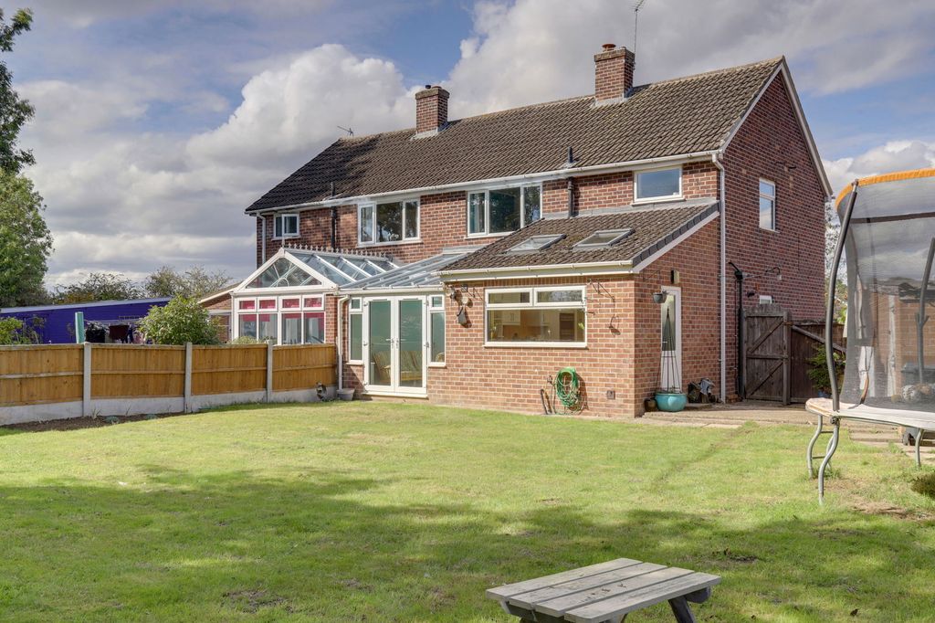 Property photo 2 of 30