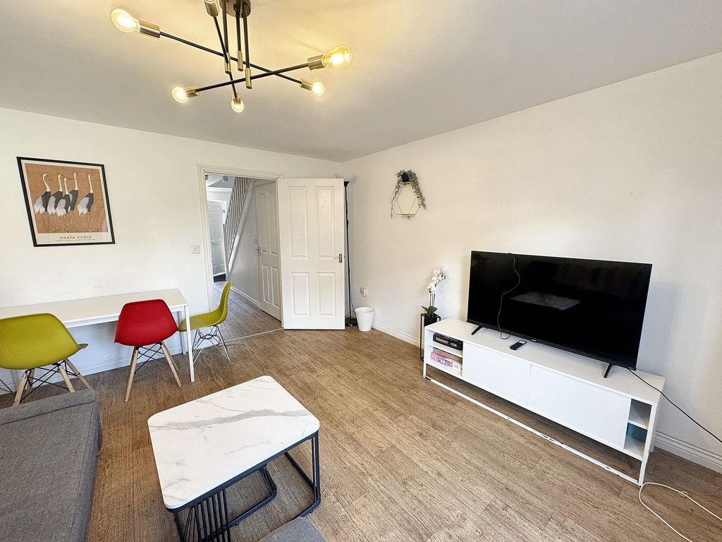Property photo 2 of 26