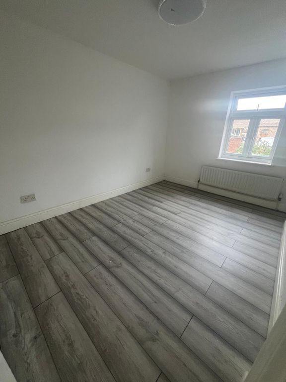 Property photo 1 of 7 3 Bed Terraced House To Rent Hamilton Road, Southall Ub1
