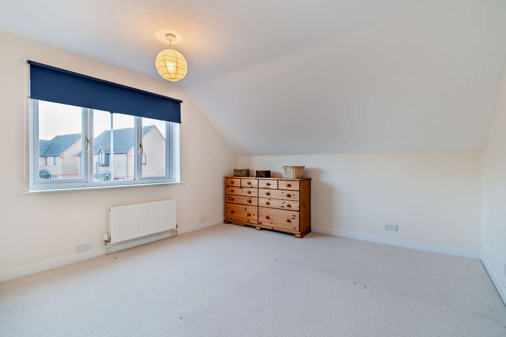 Property photo 1 of 2