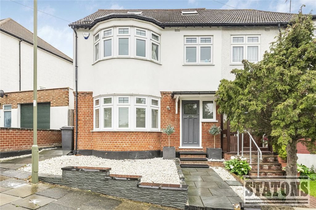 Property photo 1 of 17 Picture No. 02