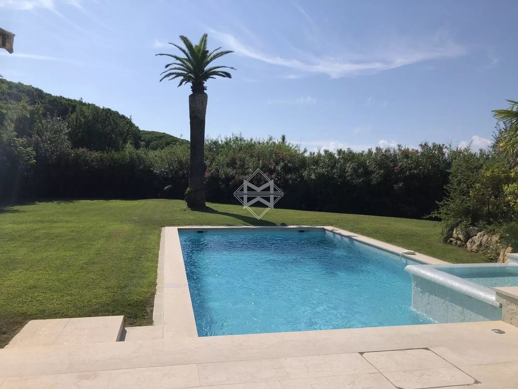 Property photo 2 of 12 Swimming Pool