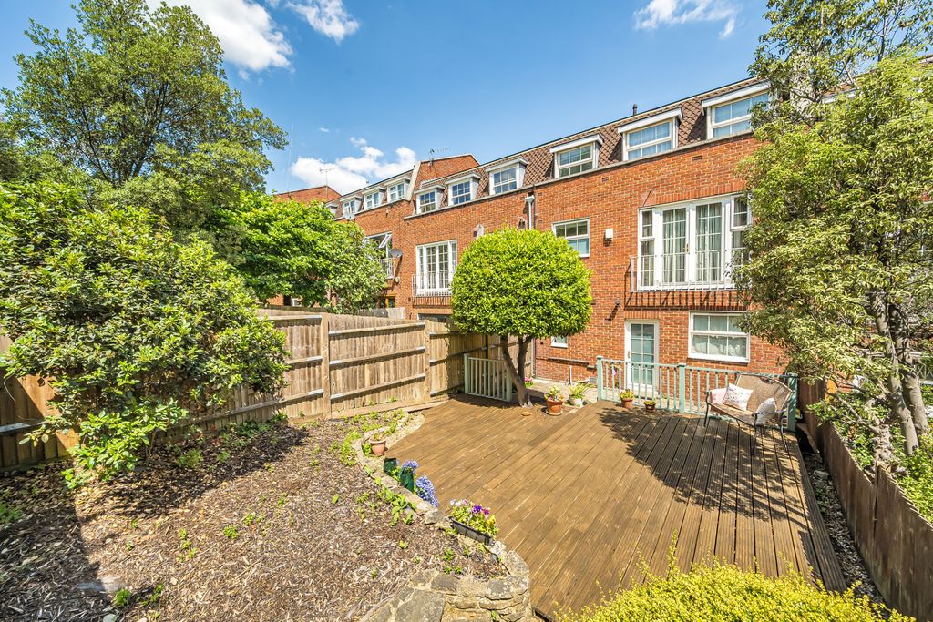 Property photo 3 of 13 Picture No. 02