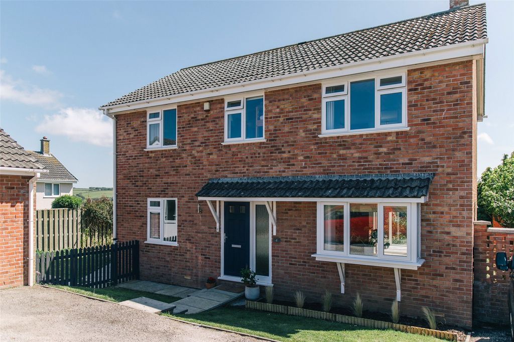 Property photo 2 of 22 Picture No. 23