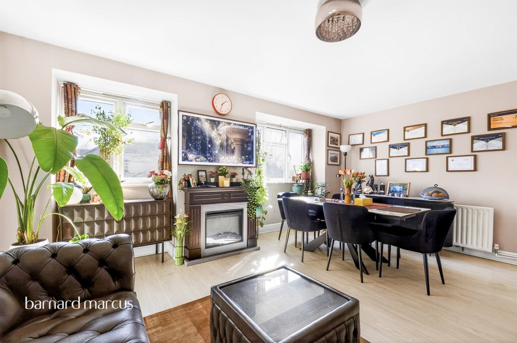 Property photo 3 of 8